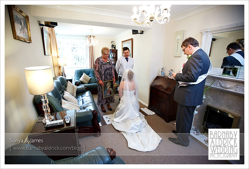 Sonya & James by Barnaby Aldrick Wedding Photography © 2009 [Not to be reproduced without permission]