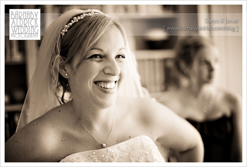 Sonya & James by Barnaby Aldrick Wedding Photography © 2009 [Not to be reproduced without permission]