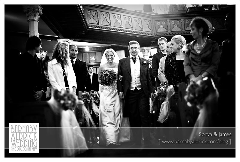 Sonya & James by Barnaby Aldrick Wedding Photography © 2009 [Not to be reproduced without permission]