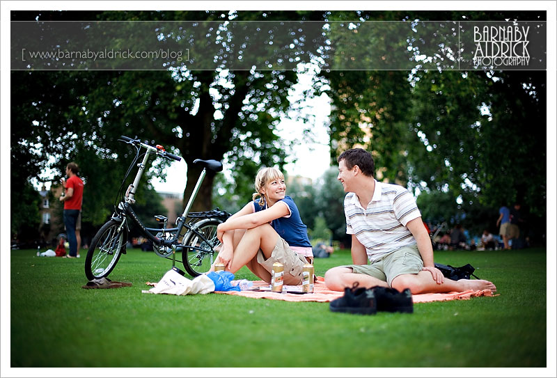 Rich & Ann-Sophie in London [© Barnaby Aldrick Photography 2009]