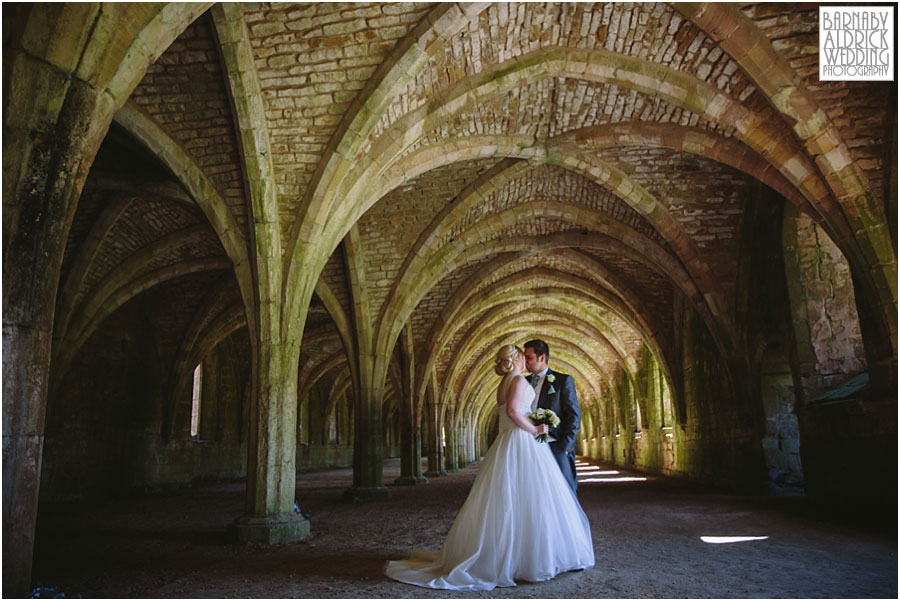 Fountains Abbey Wedding Photography 045.jpg