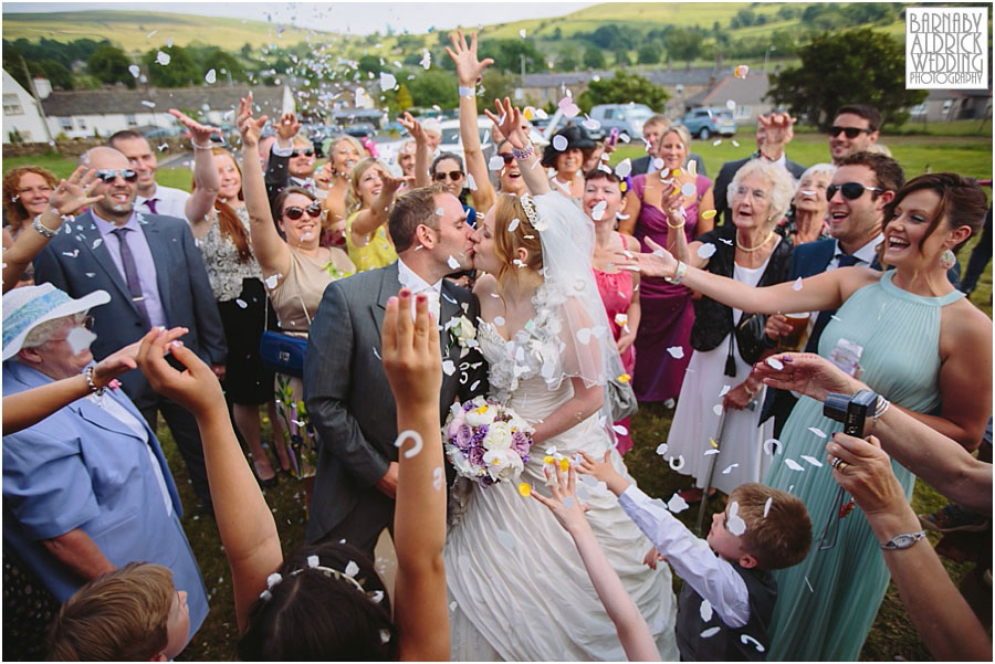 Skipton Castle Wedding Photographer 045.jpg