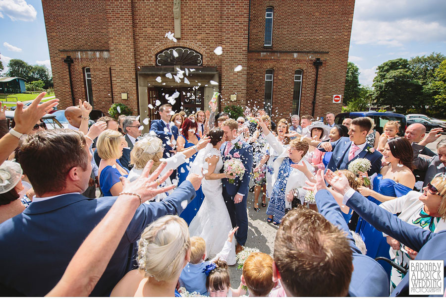 Bradford Golf Course Wedding Photography by Leeds Photographer Barnaby Aldrick 034