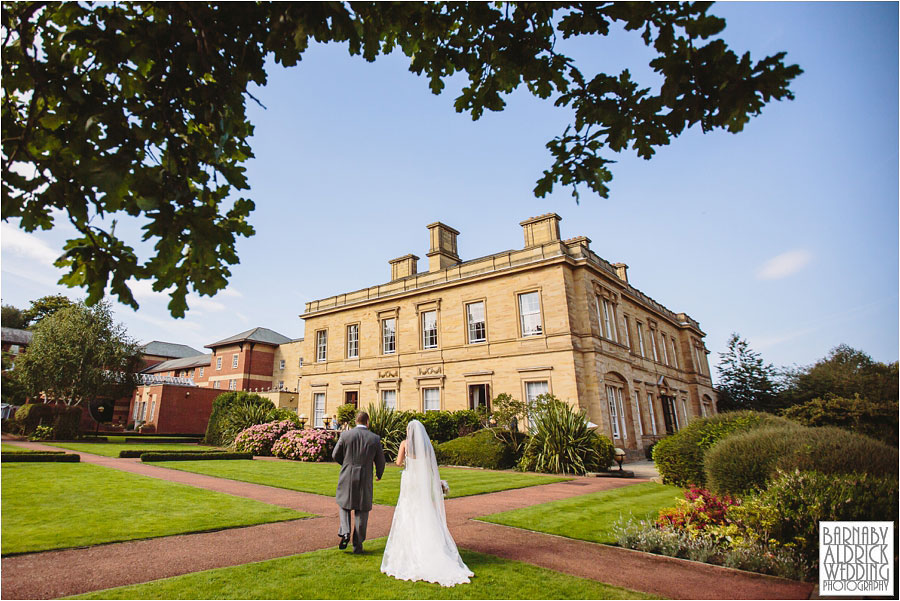 oulton-hall-rothwell-leeds-wedding-photography-051