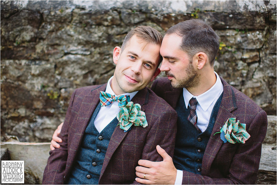 tower-hill-barns-trevor-wales-wedding-photography-34