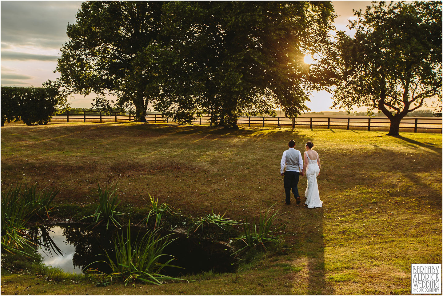 Sunset wedding photos at Barmby Farm Barns in East Yorkshire, Amazing Yorkshire Wedding Photos, Best Yorkshire Wedding Photos 2018