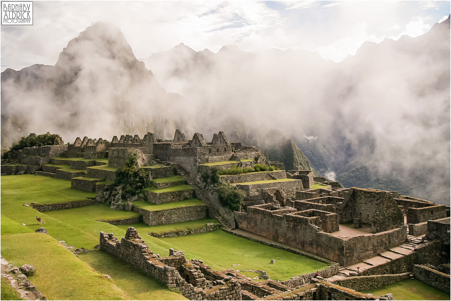 machu picchu mist clearing view, Inca Trail