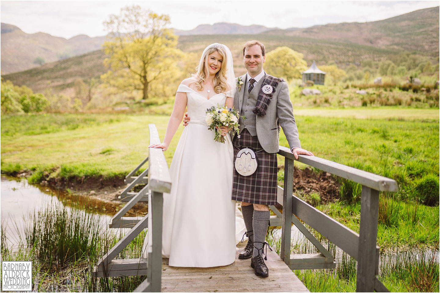 Bride and groom at Carrick Castle Estate, Loch Goil Wedding photos, Argyll Forest Park Wedding Scotland, Scottish Wedding, Scottish Lockdown Wedding, Scottish Wedding