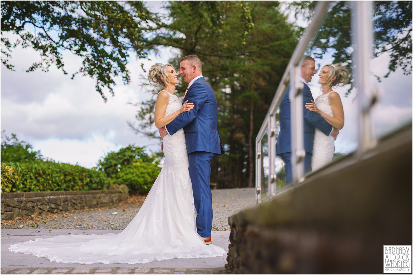 Saddleworth Hotel Wedding Photographs, The Saddleworth Hotel Wedding PHotographer, Saddleworth Hotel Wedding, Confetti at Saddleworth Hotel, Oldham Wedding Photos, Saddleworth Moor Wedding Venue